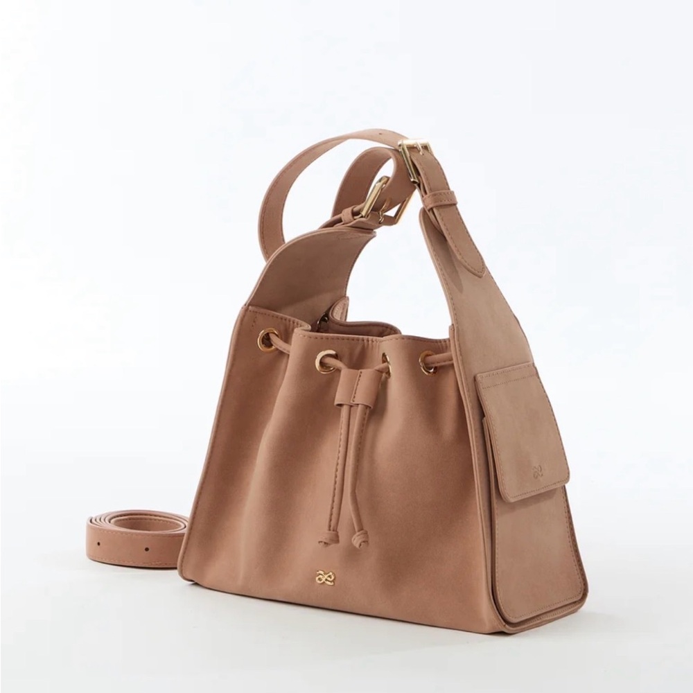 Chic Yumi Tan Bond Suede Shoulder Bag